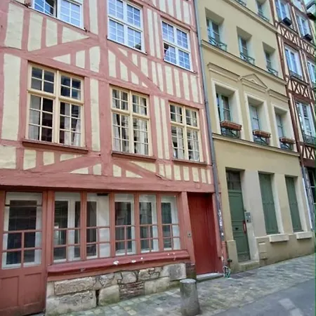 Studio With Mezzanine Apartment